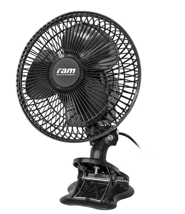 RAM WENTYLATOR 18CM 20W Z KLIPSEM OSCYLACJA