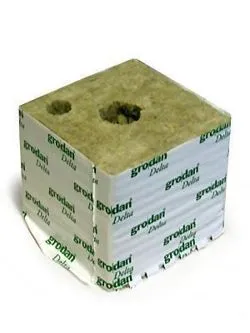 Produkt GRODAN KOSTKA 10*10*6,5CM 1SZT OTWÓR FI27MM Obraz